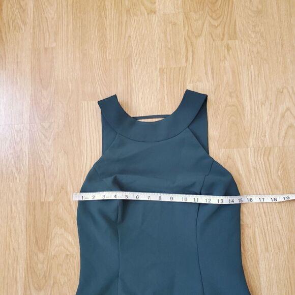 Bardot Elsy Open Back Midi Dress size Small in Green - Picture 8 of 12